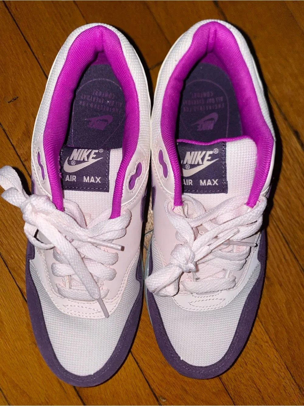 Nike Air Max 1 pink/purple women’s Sz 7